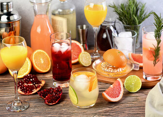  Drinks and cocktails Gin-based with various citrus fruits