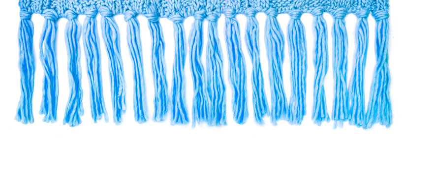 Blauer Wollschal mit Zopfmuster