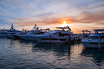 Yachts at sunset in Miami Beach. Beautiful view in the port. - 403260390