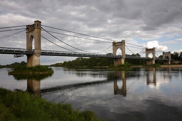 Pont sur la Loire