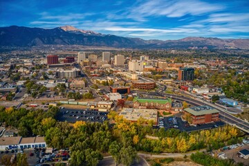 Aerial View of Colorado Springs with Autumn Colors - obrazy, fototapety, plakaty