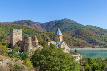 Fototapeta na wymiar Ananuri fortress, Georgia