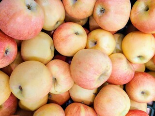 Apples in a store in a basket