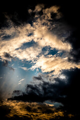 Naklejka premium sunset in the clouds