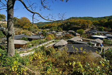 Gyeongju Yangdong Village, South Korea's best preserved traditional folk village, contains roughly 160 historic houses, 54 of which are over 200 years old.