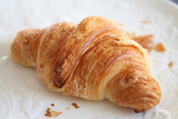 焼き立てのクロワッサン