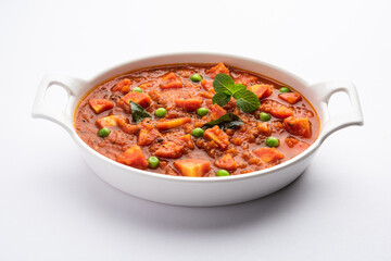 Gajar Tamatar Gravy sabzi or Indian style Carrot Curry recipe