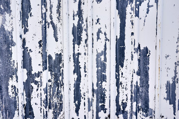 ペンキの剥がれた壁