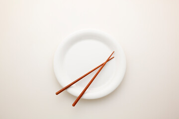 白皿と箸