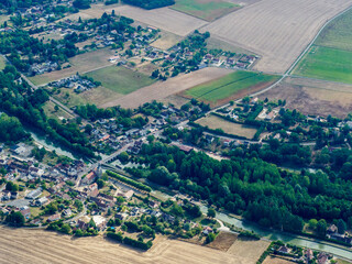 vue aérienne du canal de Briare à Montbouy dans le Loiret en France