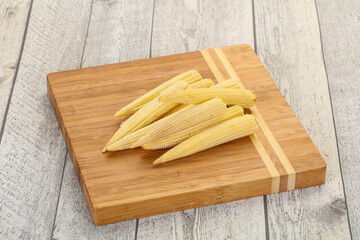 Raw baby corn