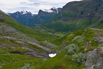 Fototapeta na wymiar Geirangervegen, Møre og Romsdal, Norway