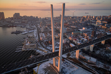 Obraz premium Golden bridge