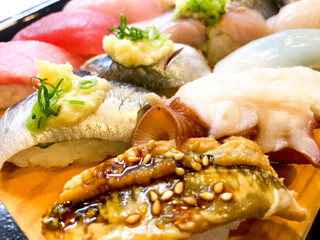 寿司　盛り合わせ