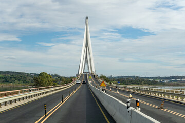 construction site and traffic on the Puente Internacional de Guadiana