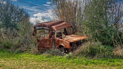 Rusty Car Forgotten