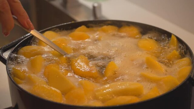 Preparing fresh peach compote