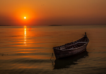 Fototapeta na wymiar Sunrise on Lake Razim