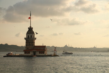 Obraz premium Wonderful Sunset Istanbul Maiden's Tower