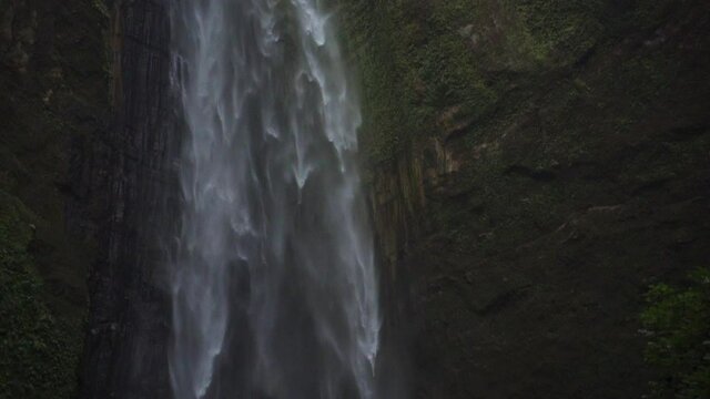 Flowing Air Terjun Kabut Pelangi Waterfall