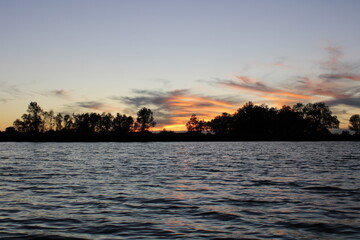 atardecer en la laguna