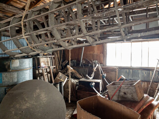農家の古い倉庫　物置小屋　内部