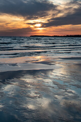 Fototapeta na wymiar Sunset at Lake Ontario viewd from Prince Edward County