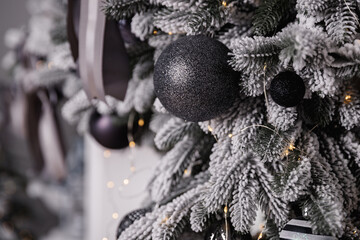 Christmas decoration with black and white balls