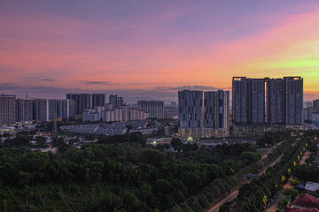 Obraz premium sunset over the city