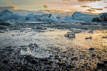 Fototapeta na wymiar ice in ice lagoon in Iceland