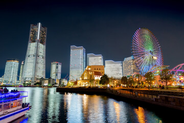 横浜みなとみらい　クリスマスイブの全館点灯イベント