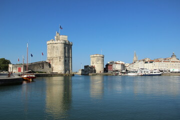 Port et tours de La Rochelle