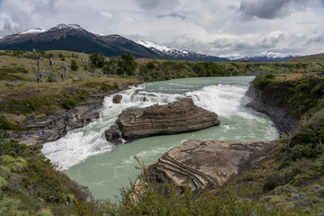 Fototapeta na wymiar Rio Paine Waterfall 
