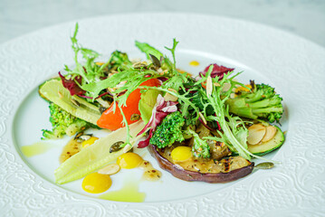 salad with grilled vegetables and nuts