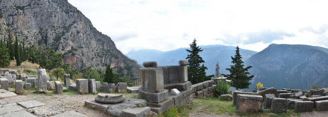 Fototapeta na wymiar Panoramic view of the main monuments and places of Athens (Greece). Ruins of ancient Delphi. 