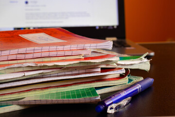 A lot of netobooks, becose of schoole in home.