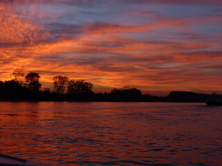 Rhein in der D&auml;mmerung