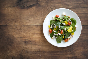 Spinach Salad with Peppers, Feta and Chickpeas
