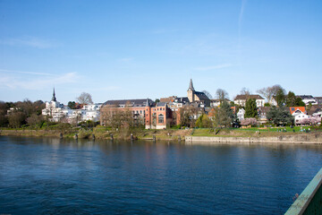 
Blick über die Ruhr auf die Kettwiger Altstadt

