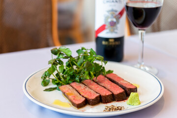 肉料理とワイン　イタリアン　タリアータ