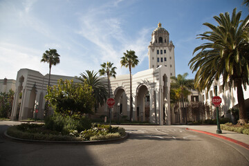 Fototapeta na wymiar City Hall building in Beverly Hills California.