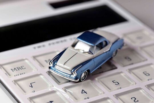 Oldtimer, KFZ-Versicherung, Wertanlage, Zuwachs,
KFZ-Steuer, Unterhaltskosten, Restauration