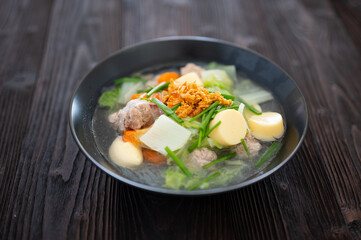 Clear Soup with Ivy Gourd, Tofu and Minced Pork