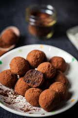 Dark Chocolate Truffle With Cocoa Powder