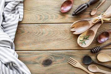 Fototapeta na wymiar Wooden cutlery kitchen ware