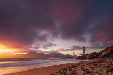 Sunset- Golden Bridge © Sawek