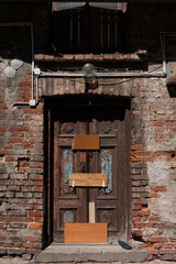 An interesting doorway 