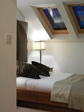 Lit lamp and velux windows