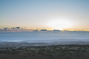 Fototapeta na wymiar early sunrise over the desert