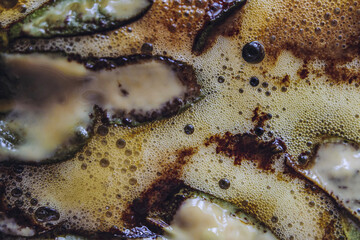Yeast leaven on mint leaves, diluted with leavened wort.